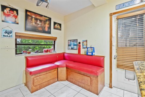 Casa en venta en Miami Springs, Florida, 3 dormitorios, 122.82 m2 № 1399827 - foto 15