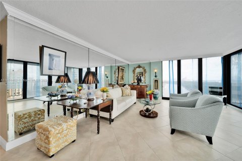 Condo in Fort Lauderdale, Florida, 2 bedrooms  № 1399797 - photo 4