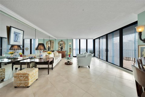 Condo in Fort Lauderdale, Florida, 2 bedrooms  № 1399797 - photo 5