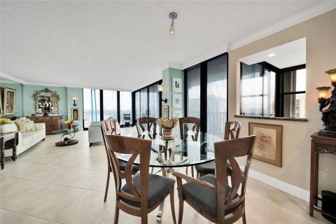 Condo in Fort Lauderdale, Florida, 2 bedrooms  № 1399797 - photo 8