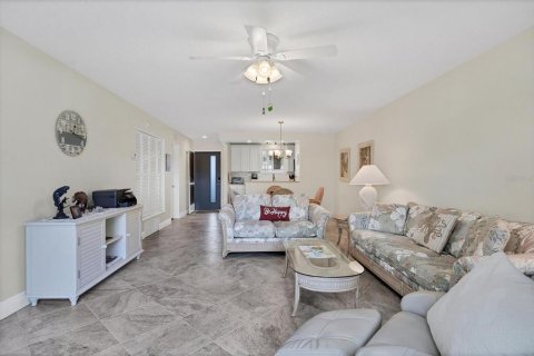 Copropriété à louer à Sarasota, Floride: 2 chambres, 96.06 m2 № 1386518 - photo 8