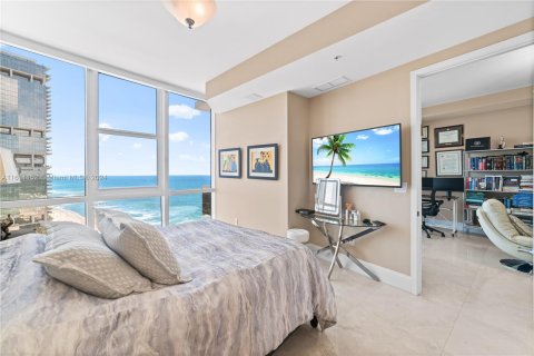 Condominio en venta en Sunny Isles Beach, Florida, 1 dormitorio, 89 m2 № 1233275 - foto 12