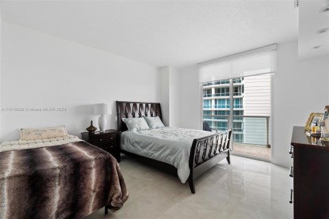 Condominio en venta en Miami, Florida, 2 dormitorios, 110.37 m2 № 951914 - foto 26