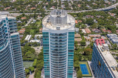 Condominio en venta en Miami, Florida, 2 dormitorios, 110.37 m2 № 951914 - foto 2