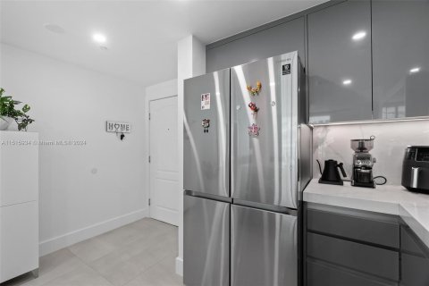 Condominio en venta en Miami, Florida, 2 dormitorios, 110.37 m2 № 951914 - foto 24