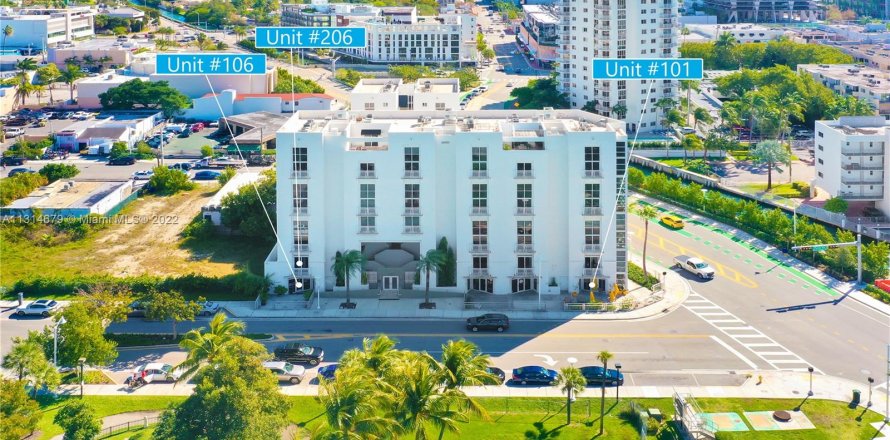 Commercial property in Miami Beach, Florida № 187765
