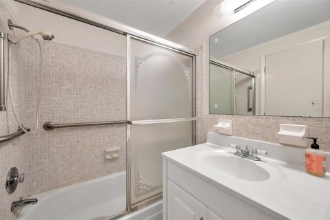 Copropriété à vendre à Gulfport, Floride: 1 chambre, 79.9 m2 № 1342574 - photo 15