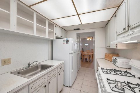 Copropriété à vendre à Gulfport, Floride: 1 chambre, 79.9 m2 № 1342574 - photo 22