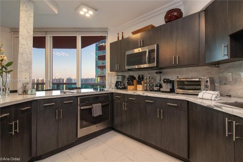 Condominio en venta en Aventura, Florida, 2 dormitorios, 149.57 m2 № 132899 - foto 7