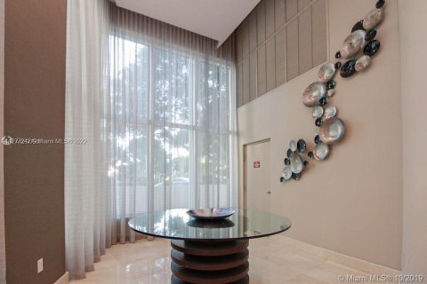 Condominio en venta en Aventura, Florida, 2 dormitorios, 149.57 m2 № 132899 - foto 27