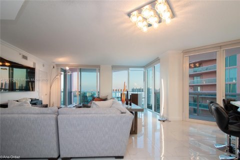 Condominio en venta en Aventura, Florida, 2 dormitorios, 149.57 m2 № 132899 - foto 3