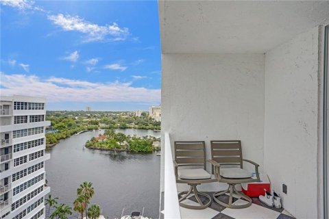 Condo in Fort Lauderdale, Florida, 1 bedroom  № 1217715 - photo 23