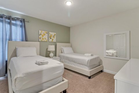 Casa en venta en Kissimmee, Florida, 9 dormitorios, 398.46 m2 № 854970 - foto 12