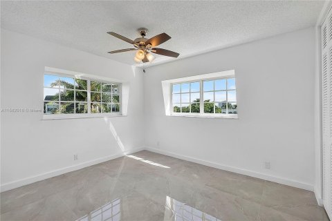Copropriété à vendre à Coral Springs, Floride: 2 chambres, 108.32 m2 № 1161106 - photo 12