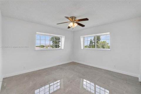 Copropriété à vendre à Coral Springs, Floride: 2 chambres, 108.32 m2 № 1161106 - photo 10
