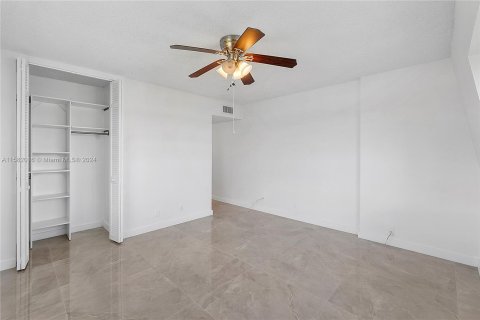 Copropriété à vendre à Coral Springs, Floride: 2 chambres, 108.32 m2 № 1161106 - photo 17