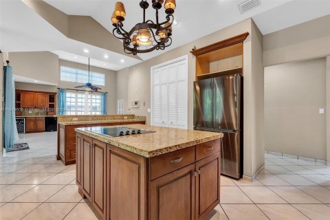 Villa ou maison à vendre à Palmetto Bay, Floride: 4 chambres, 310.94 m2 № 1331969 - photo 12