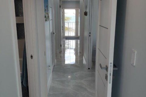 Villa ou maison à louer à Hollywood, Floride: 4 chambres, 209.03 m2 № 629914 - photo 7