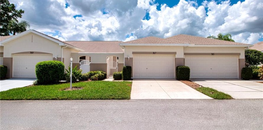 Condo in Sun City Center, Florida, 2 bedrooms  № 1357401