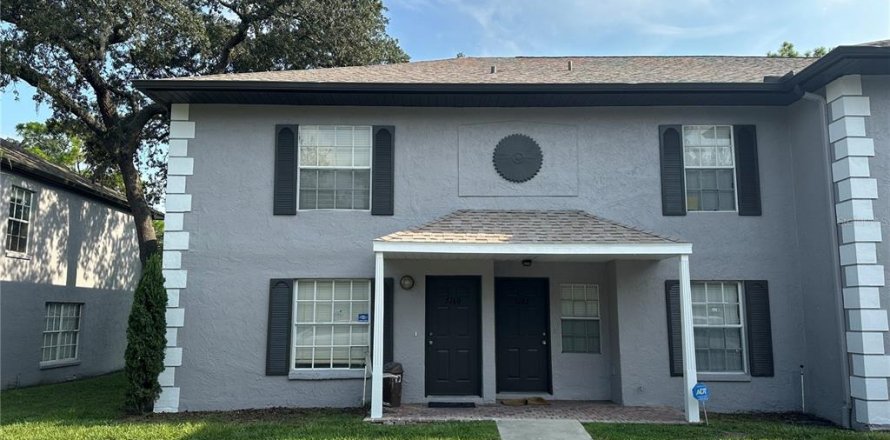 Townhouse in Tampa, Florida 3 bedrooms, 127.09 sq.m. № 1357472