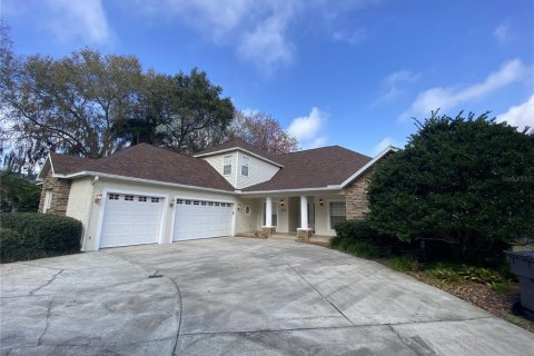 Villa ou maison à louer à Odessa, Floride: 4 chambres, 395.3 m2 № 1357471 - photo 1