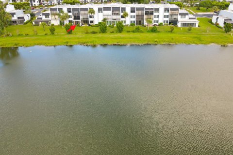 Condominio en venta en Lake Worth, Florida, 2 dormitorios, 90.86 m2 № 805284 - foto 2