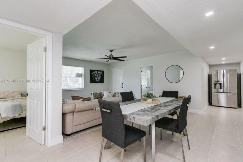 Villa ou maison à vendre à Fort Lauderdale, Floride: 4 chambres, 111.3 m2 № 1170364 - photo 3