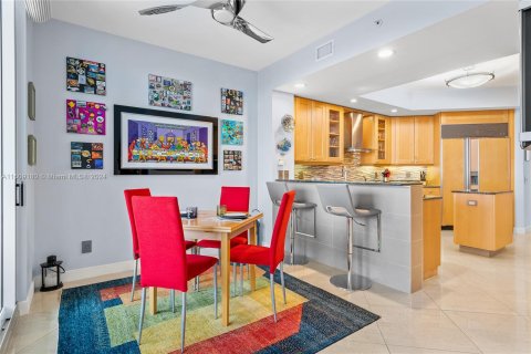 Condo in Aventura, Florida, 3 bedrooms  № 1423276 - photo 19