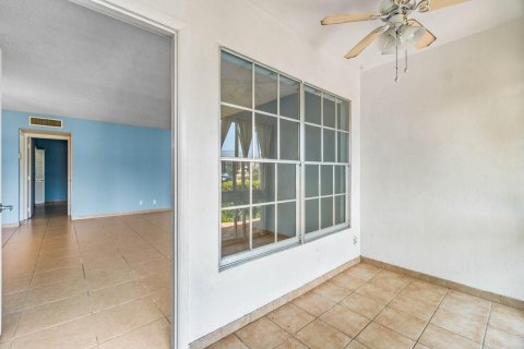 Copropriété à vendre à Pompano Beach, Floride: 1 chambre, 62.24 m2 № 1182572 - photo 16