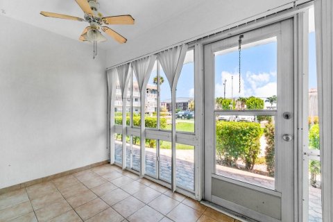 Copropriété à vendre à Pompano Beach, Floride: 1 chambre, 62.24 m2 № 1182572 - photo 17