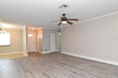 Touwnhouse à vendre à Orlando, Floride: 3 chambres, 103.86 m2 № 1398545 - photo 2