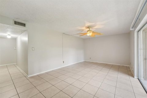 Copropriété à vendre à Tampa, Floride: 2 chambres, 90.58 m2 № 1359408 - photo 4