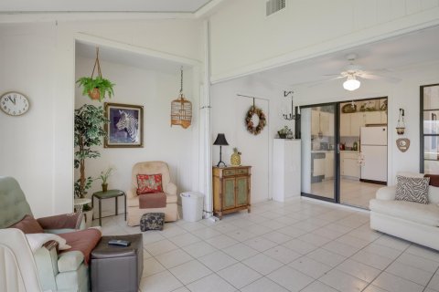 Villa ou maison à vendre à West Palm Beach, Floride: 2 chambres, 116.78 m2 № 1228867 - photo 20