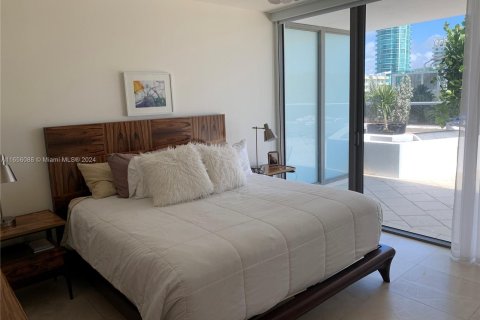 Condo in Miami Beach, Florida, 2 bedrooms  № 1355366 - photo 4