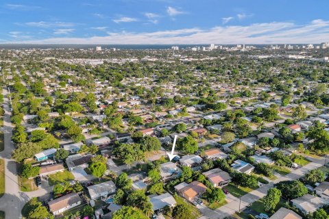 House in Pompano Beach, Florida 3 bedrooms, 103.77 sq.m. № 1098802 - photo 17