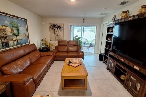 Casa en venta en Kissimmee, Florida, 3 dormitorios, 133.04 m2 № 1308888 - foto 2