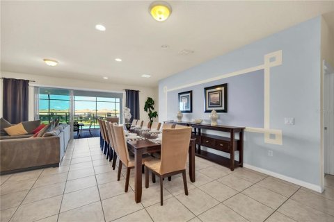 Casa en venta en Kissimmee, Florida, 9 dormitorios, 407.93 m2 № 1308942 - foto 17