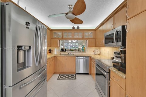 Condo in Sunrise, Florida, 2 bedrooms  № 1315501 - photo 7