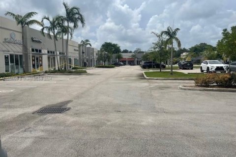 Propiedad comercial en venta en Cooper City, Florida № 1220872 - foto 10