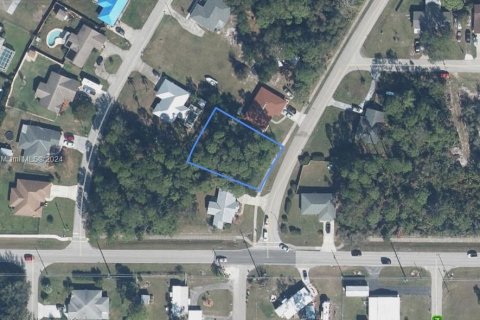 Terreno en venta en Sebring, Florida № 1282479 - foto 1