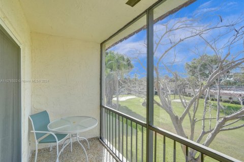 Condo in Pembroke Pines, Florida, 2 bedrooms  № 1145341 - photo 23