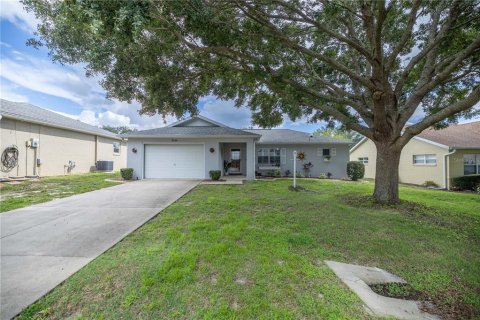 Villa ou maison à vendre à Ocala, Floride: 2 chambres, 102.66 m2 № 1351272 - photo 1