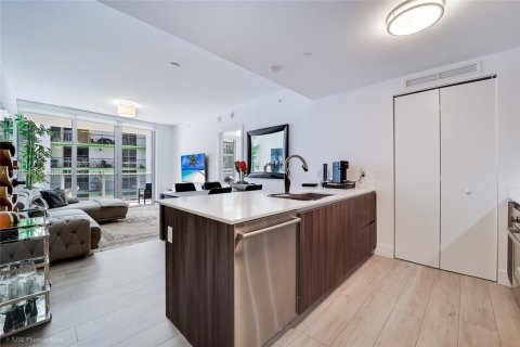 Copropriété à vendre à Miami, Floride: 1 chambre, 82.5 m2 № 1386085 - photo 4