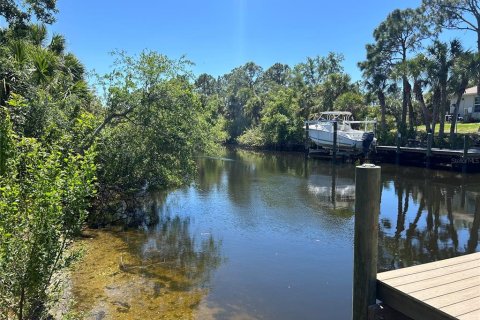 Land in Port Charlotte, Florida № 1109815 - photo 4