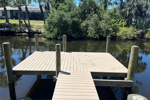 Terreno en venta en Port Charlotte, Florida № 1109815 - foto 8