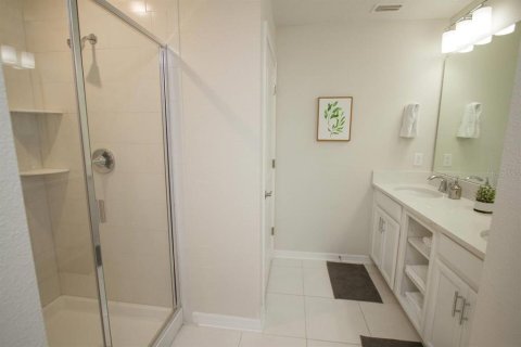 Condominio en venta en Kissimmee, Florida, 2 dormitorios, 111.11 m2 № 653688 - foto 13