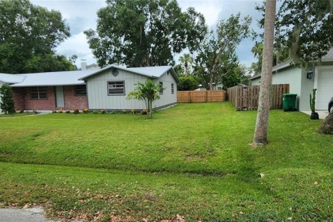 House in Okeechobee, Florida 3 bedrooms, 122.35 sq.m. № 620699 - photo 2