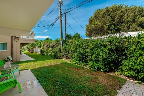 Propiedad comercial en venta en Lighthouse Point, Florida, 514.03 m2 № 987312 - foto 8