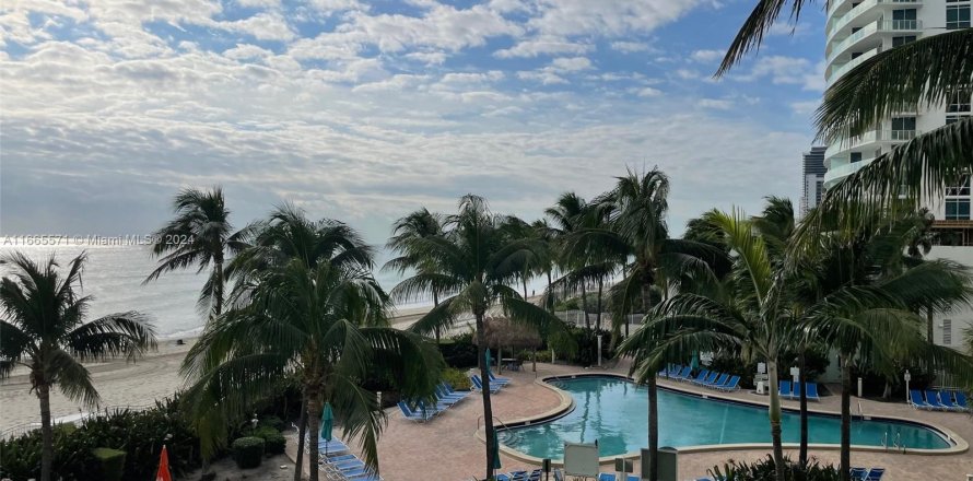 Condo in Hollywood, Florida, 1 bedroom  № 1378591