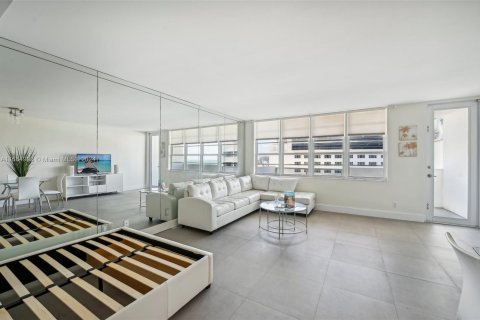 Copropriété à vendre à Miami Beach, Floride: 51.1 m2 № 1378594 - photo 11